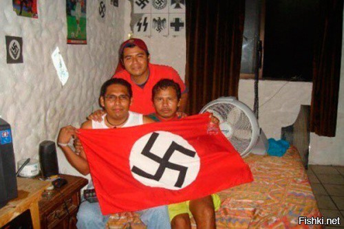 Группа неонацистов из Колумбии отправилась в Германию, чтобы присоедениться к...