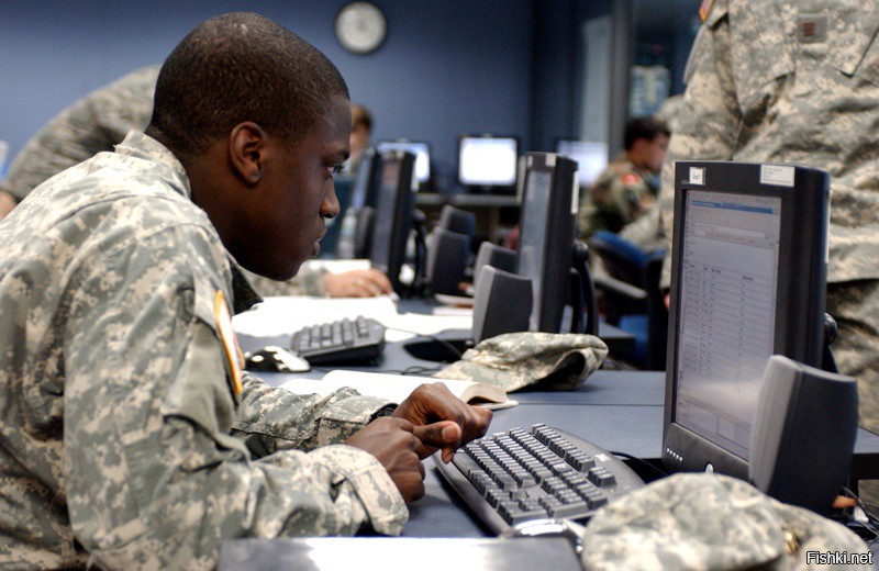 Из ленты новостей: «Армия США ищет вариант создания дополнительных кибер-подр...