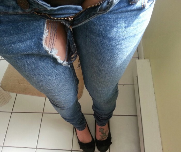 Купила джинсы на размер меньше, а попа не влезает