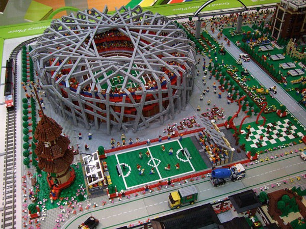 6. LEGO спортивный городок был построен в преддверии Олимпийских игр в Пекине