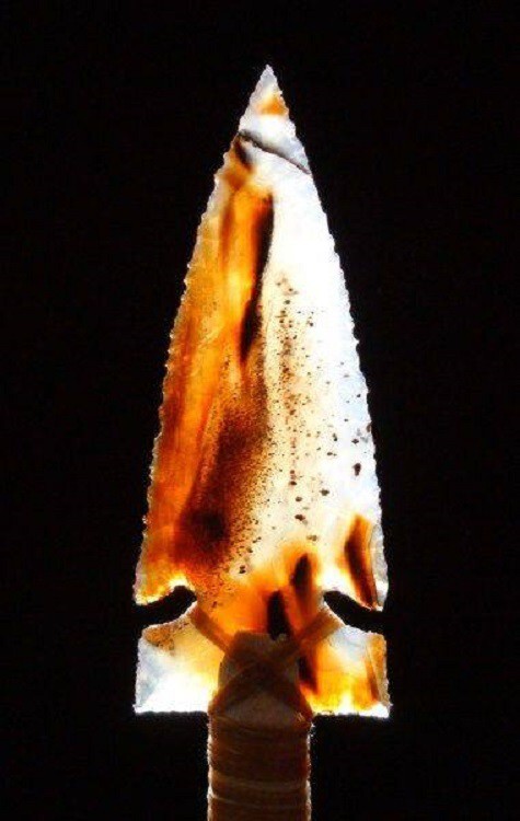 Нож из вулканического стекла. Обсидиановый нож