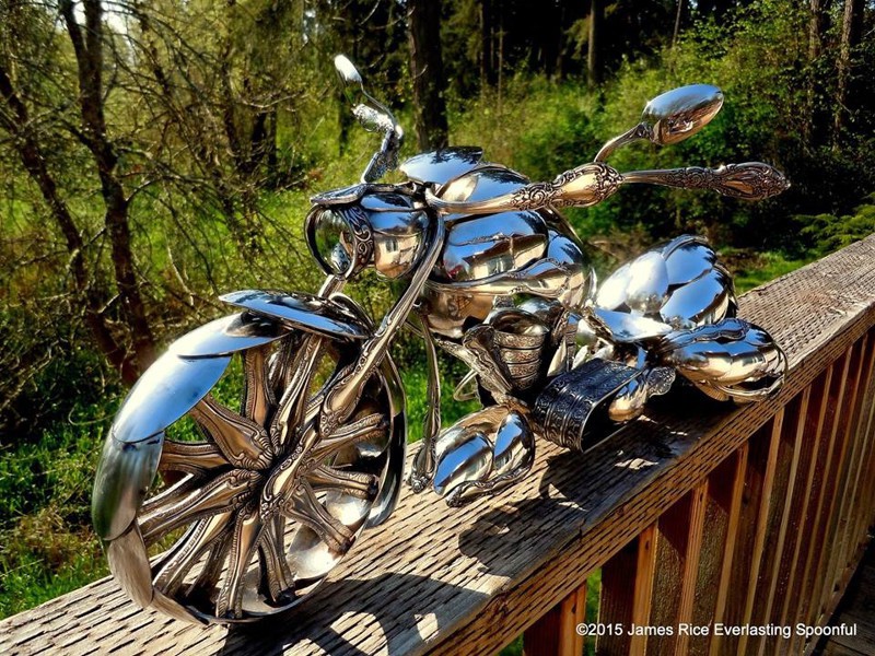 Мотоцикл из ложек