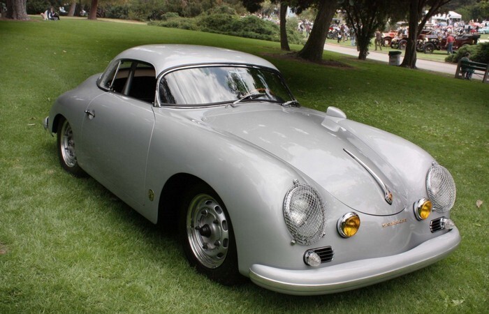 15. Первый Porsche появился на Нью-Йоркском автосалоне в 1954 году