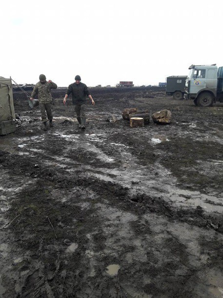 Журналисты опубликовали фото и видео с полигона в Широком Лане Николаевской области, где сейчас дислоцируются солдаты 53-бригады.