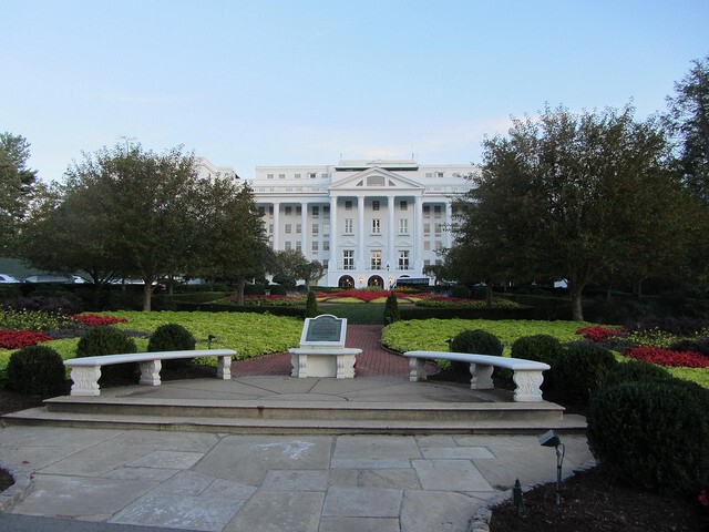 8. Курорт «Зеленый шиповник» (The Greenbrier)