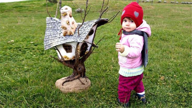 Родители сделали дочери удивительный домик на дереве с помощью обычных стройматериалов