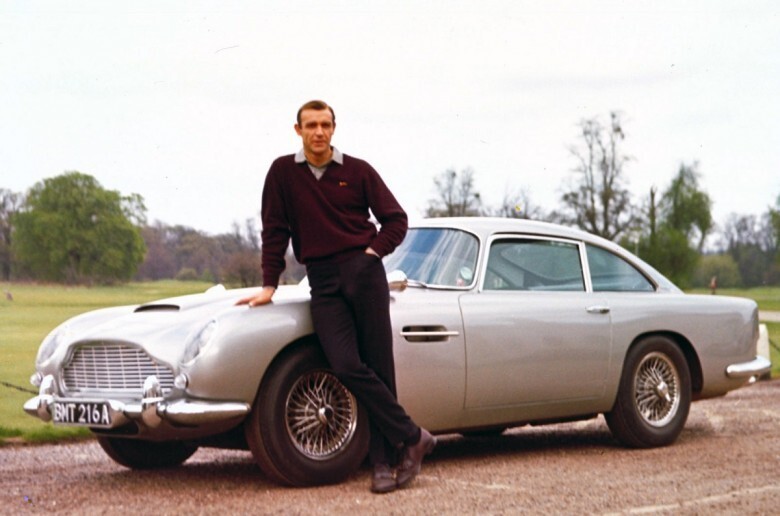 1. 1964 Aston Martin DB5 Vantage - Голдфингер (1964)