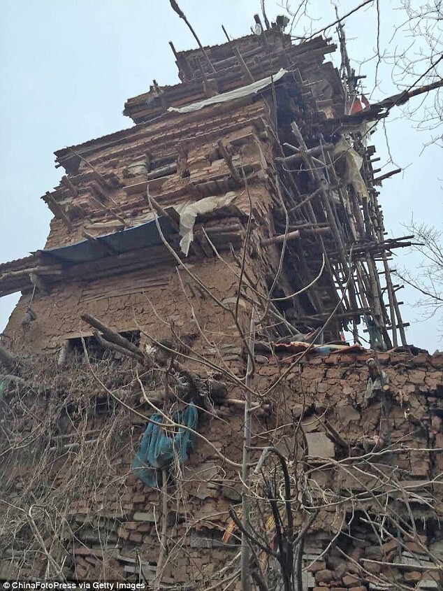 Душевнобольной китаец 10 лет строил 7-этажный дом для давно умерших братьев