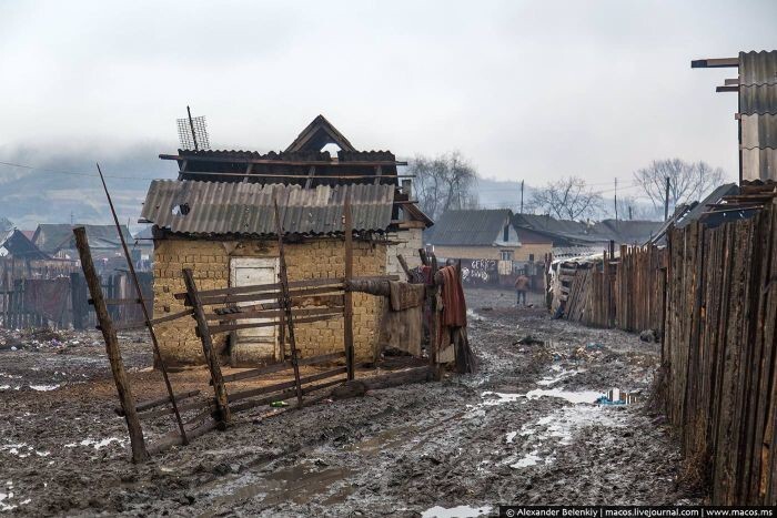 Экскурсия по цыганскому району украинского городка Берегово