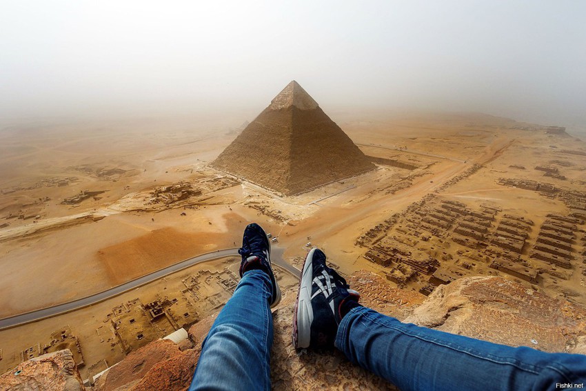 Фото с вершины египетской пирамиды