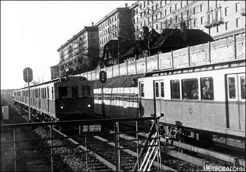 Официальной датой открытия линии считается 7 ноября 1958 года и с 1958 по 1990-й годы обозначалась как «3-А» и считалась одним из контуров Арбатско-Покровской линии. 