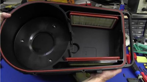 "Древний" 36-килограммовый жесткий диск особо большого объема 
