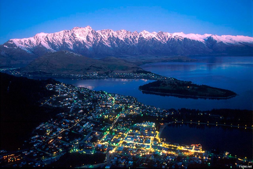 Главный и единственный врач городка Токороа на северном острове Новой Зеланди...