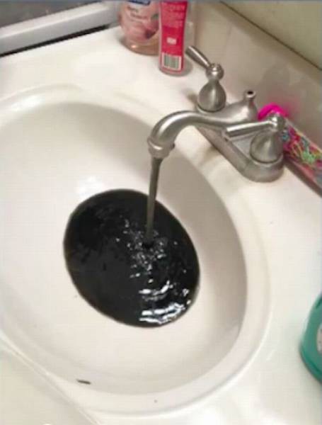 Черная вода