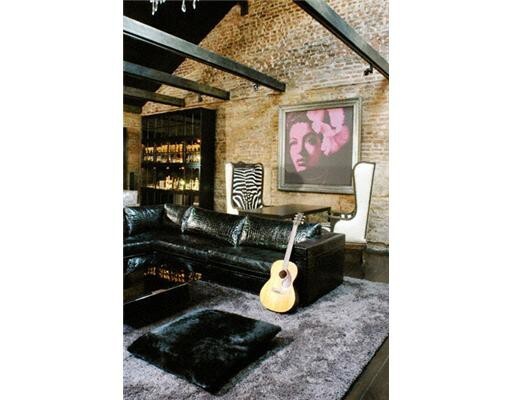 Необычный особняк Ленни Кравица продается за 1 миллион долларов 
