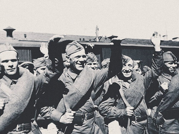 ПОБЕДИТЕЛИ. (Военные фото).