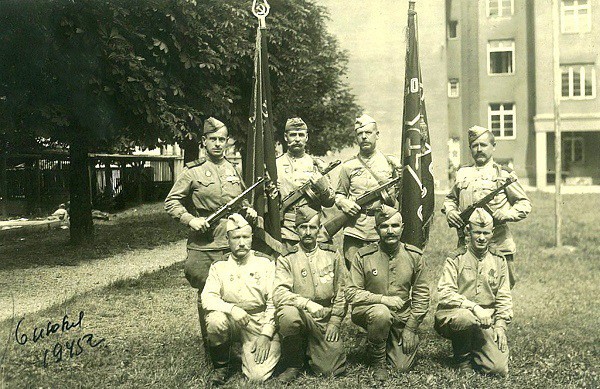 ПОБЕДИТЕЛИ. (Военные фото).