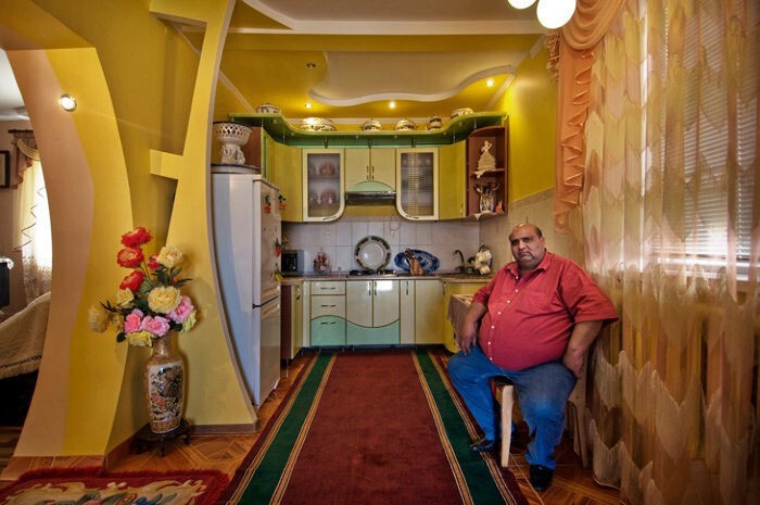 Итальянский фотограф побывал у молдавских цыган