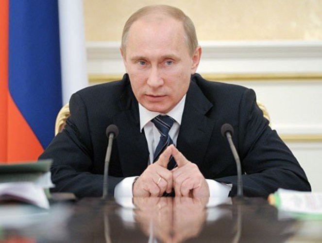 Путин призвал чекистов очищать интернет от преступных материалов