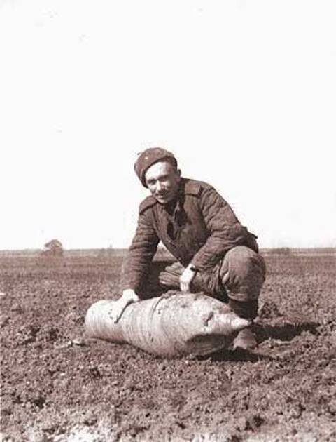 Фронтовой альбом Алексея Смирнова. В День рождения