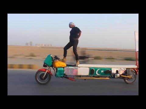 Трюки на мотоцикле - Пакистанская версия 