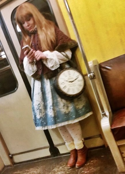 Алиса в метро