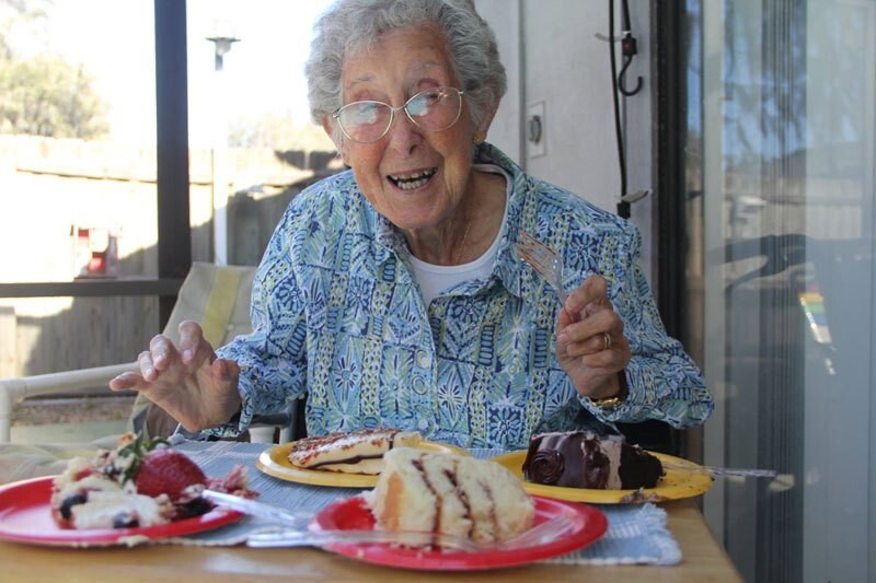 90-летняя женщина предпочла долгое путешествие лечению онкологии