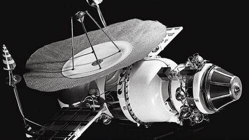 1966 — советская автоматическая межпланетная станция «Венера-3» впервые в мире достигла поверхности планеты Венеры. 