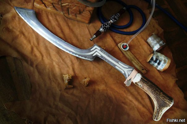 Хопеш — разновидность холодного оружия Древнего Египта с клинком серповидной ...