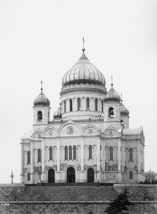 Храм в 1881 году.
