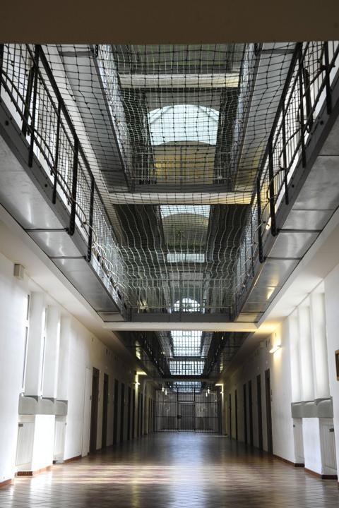 Как выглядит тюрьма, в которой сидел президент «Баварии» Ули Хенесс