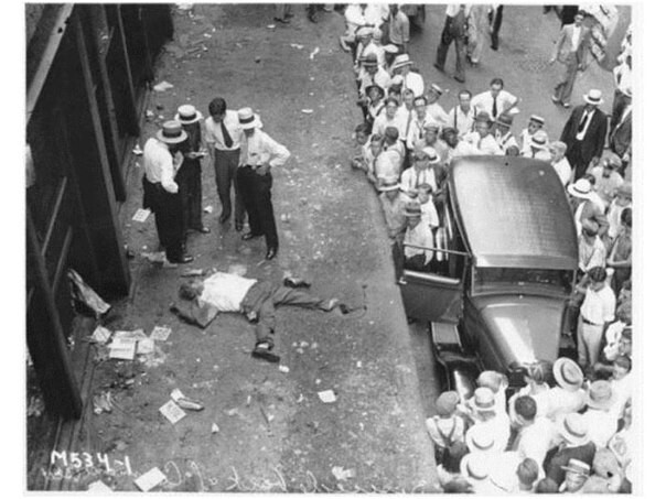 Самоубийство на Уолл-стрит во время большого краха, 1929 год.