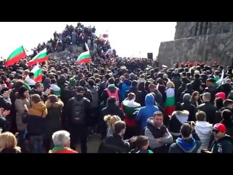 На Шипке болгары освистали своего президента и чиновников ЕС, но горячо приветствовали россиян! 