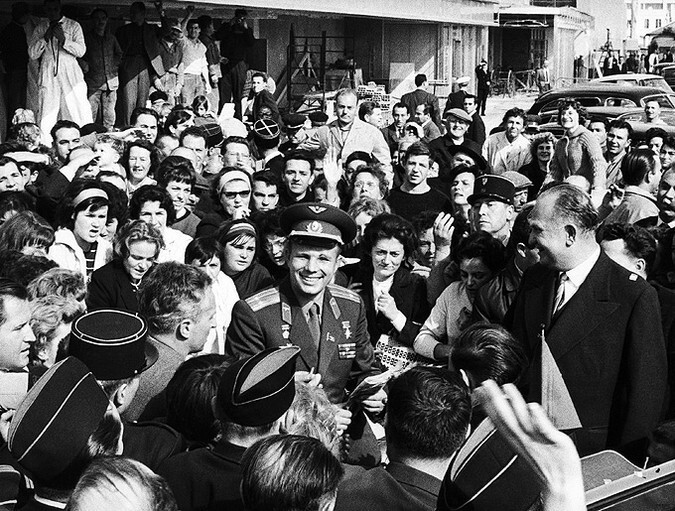 Юрий Алексеевич Гагарин. Равный среди первых. Первый среди равных!