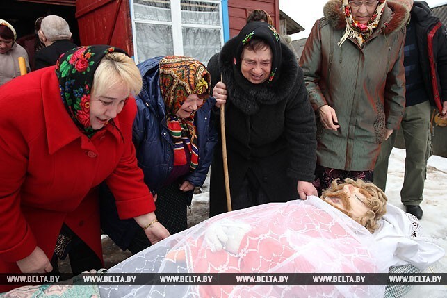 Белорусский обряд "Пахаванне дзеда"