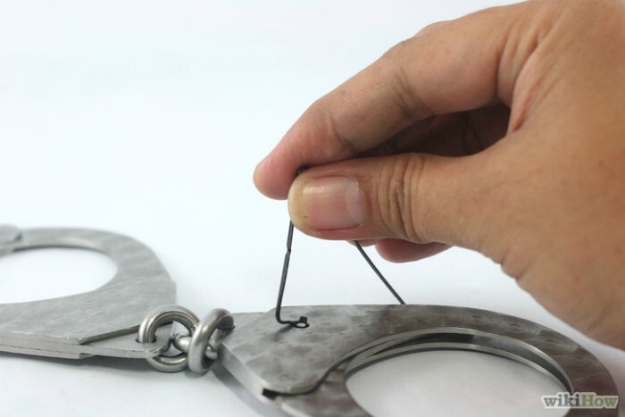Как избавиться от наручников без ключа