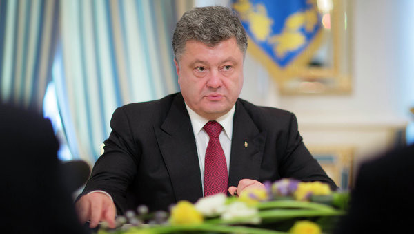 Запад требует от Порошенко в кратчайшие сроки предоставить возможность провести выборы жителям Донба