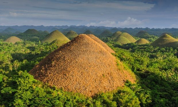 2. Шоколадные холмы (Бохоль, Филиппины)