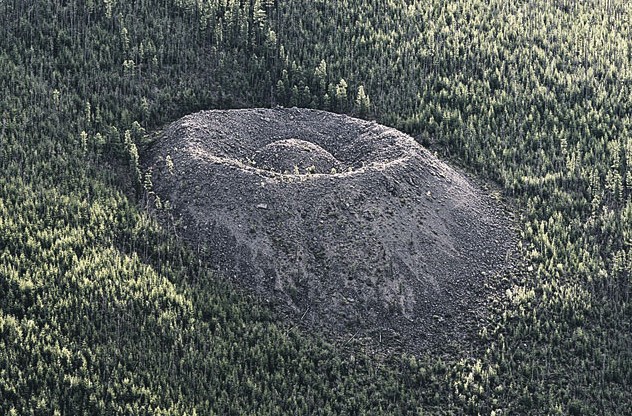 Патомский кратер,  Иркутская область