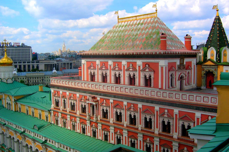 Теремной дворец	в Кремле