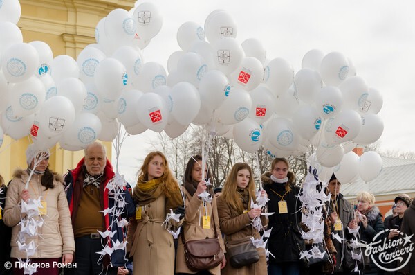 "Я падаю в небо…"