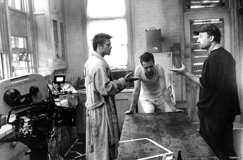 Брэд Питт, Эдвард Нортон и Дэвид Финчер на съёмках фильма "Бойцовский кл...