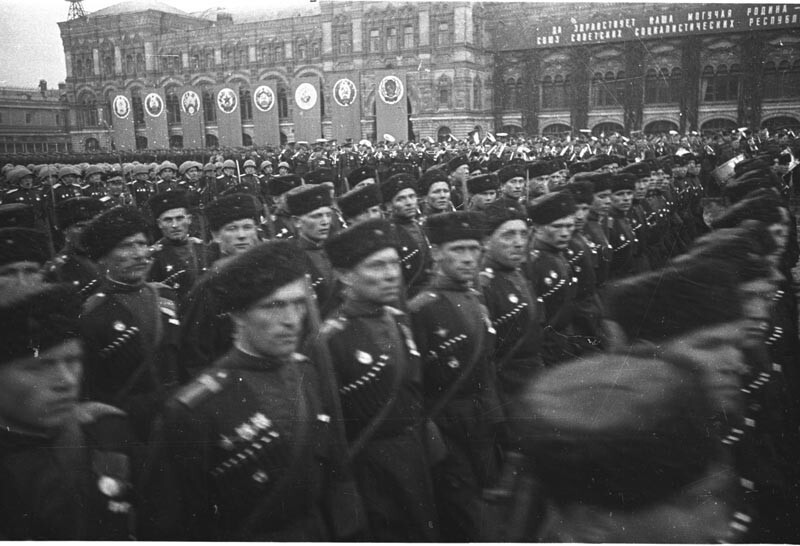 Крупнейшая конная лава в истории Великой Отечественной - бой у станицы Кущёвской в 1942 году