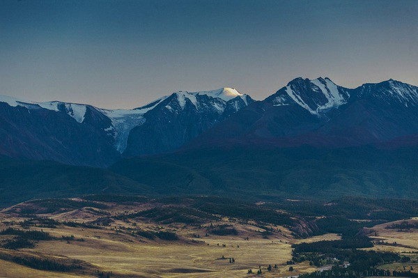 Алтай, Северо-Чуйский хребет