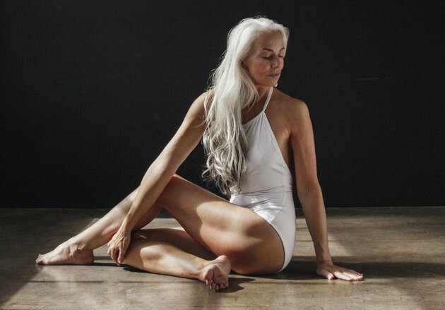61-летняя модель Ясмина Росси снялась в рекламе купальников