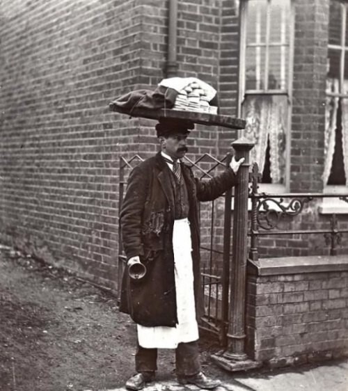 Продавец булочек, Лондон, 1910 год.