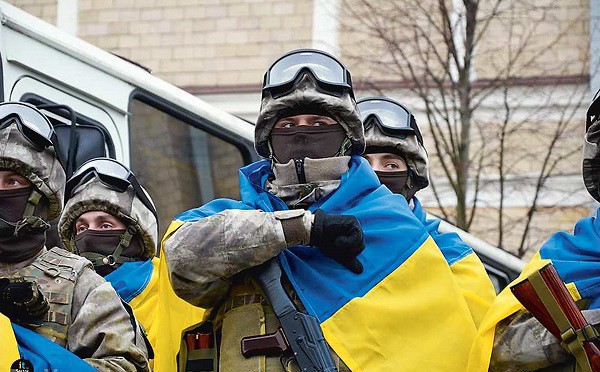 Зрада: сотни «атошников» остались без работы после возращения с Донбасса