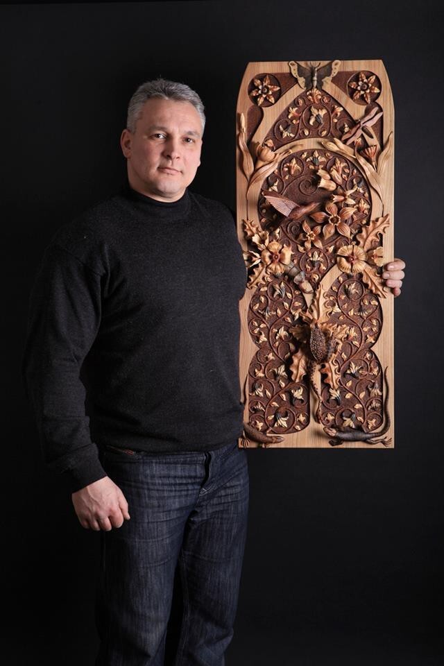 Крымский мастер создает цветные творения из дерева без красок