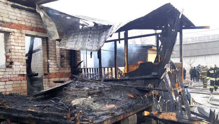 Пожар в цыганском поселке Плеханово под Тулой