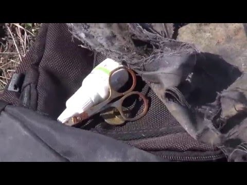 Кадры эксгумации тела украинского военного под Дебальцево  